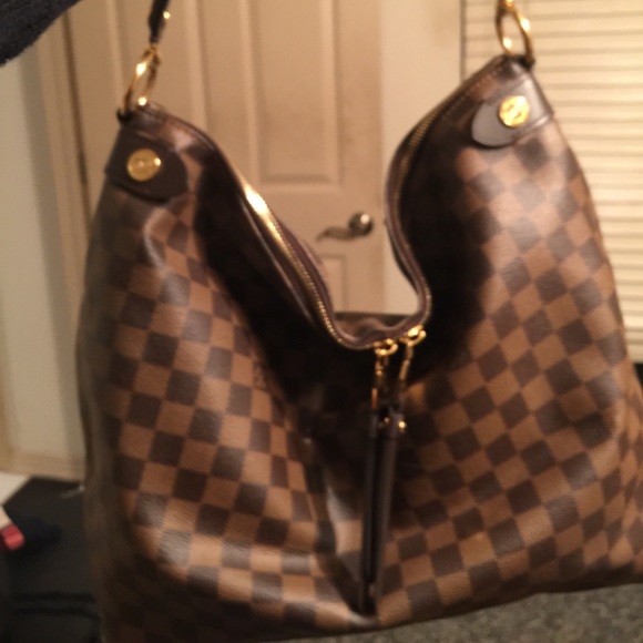 Woman Louis Vuitton - Picture 2 of 8